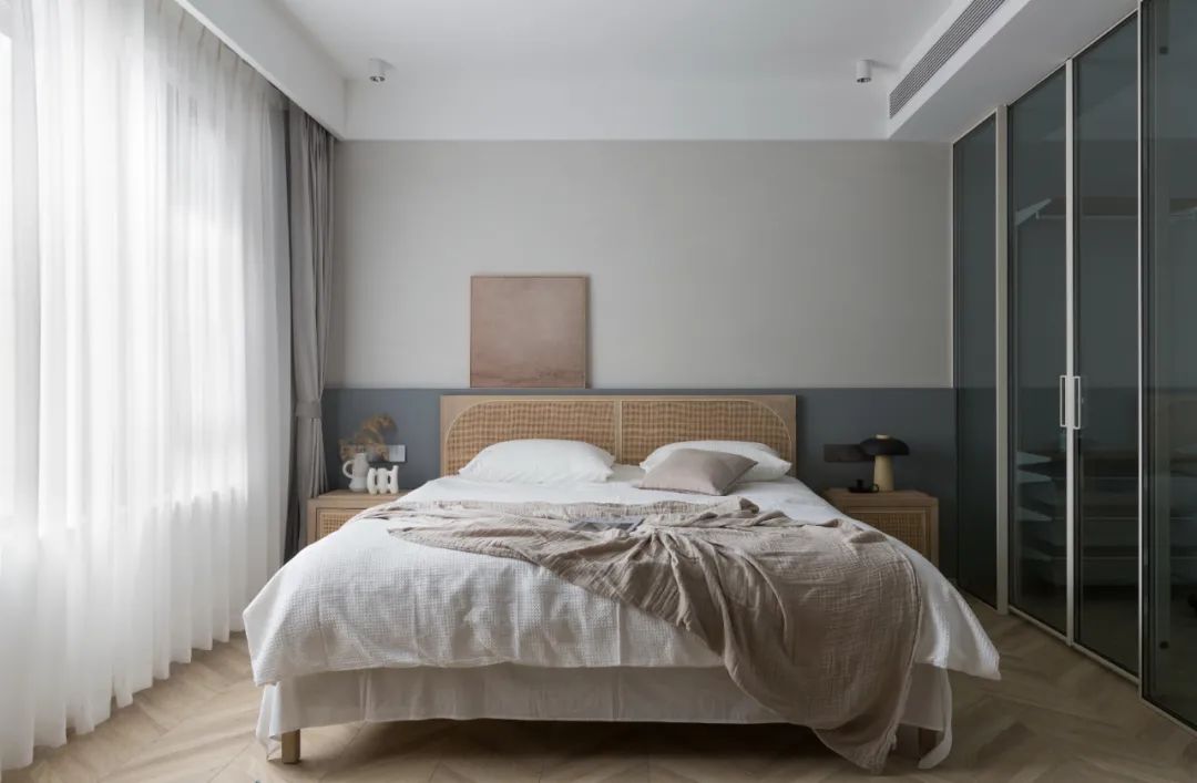 梵高像素畫，主臥電競房，這個(gè)家“潮”的很克制