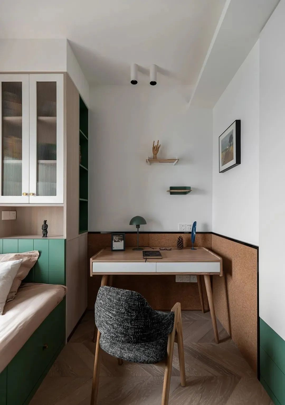 空間塑成彩色積木，只為滿足二位公主的少女心