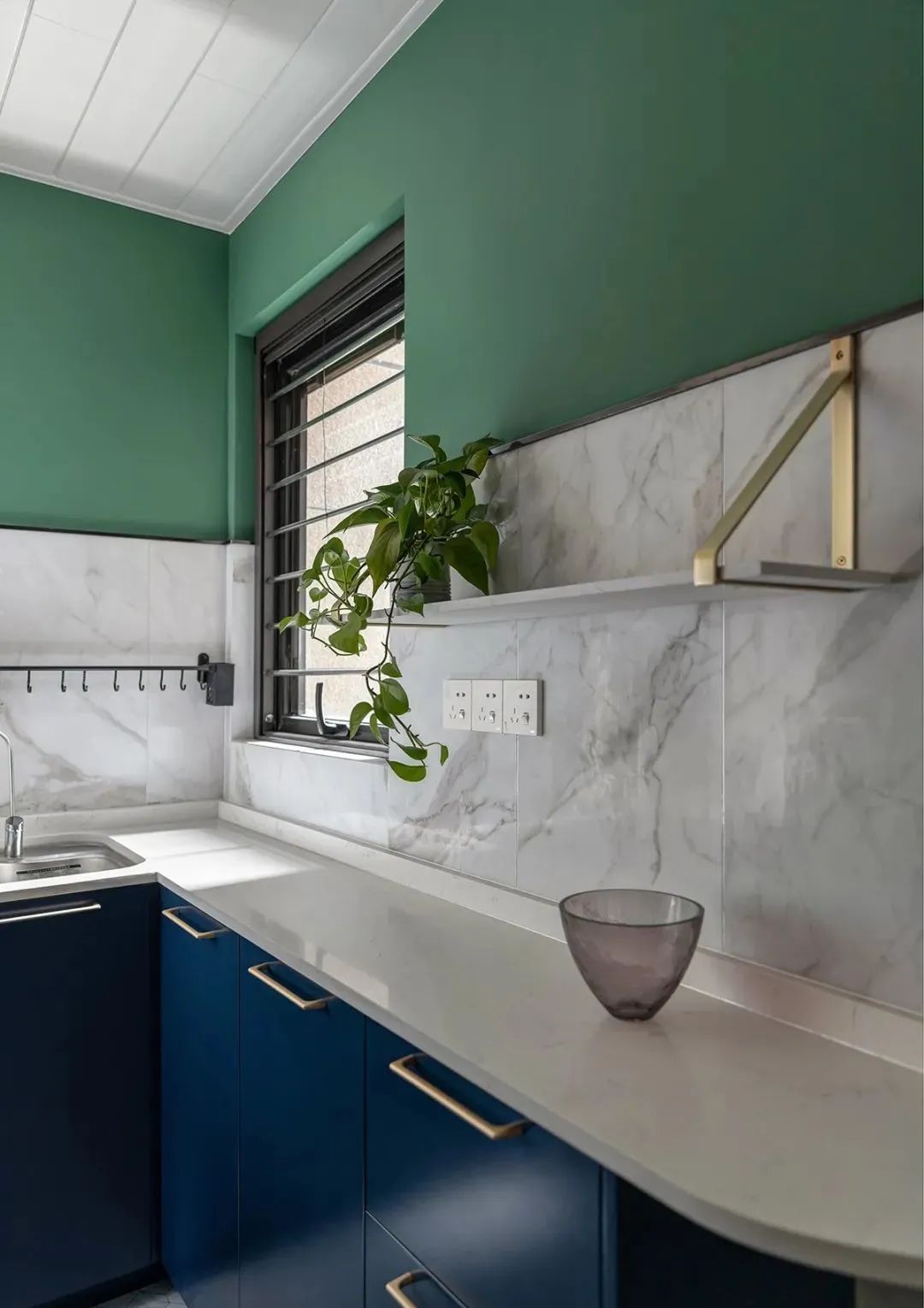 空間塑成彩色積木，只為滿足二位公主的少女心