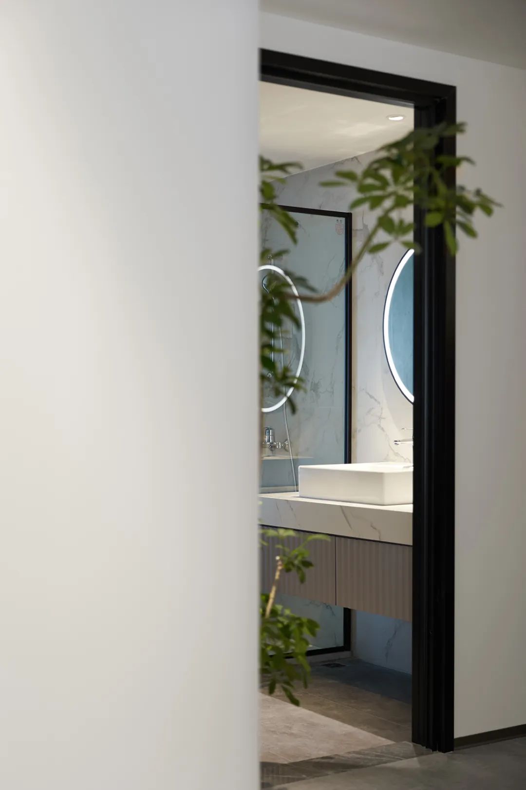 小兩口住躍層還能裝出溫度？細節精準把控詮釋大而不空