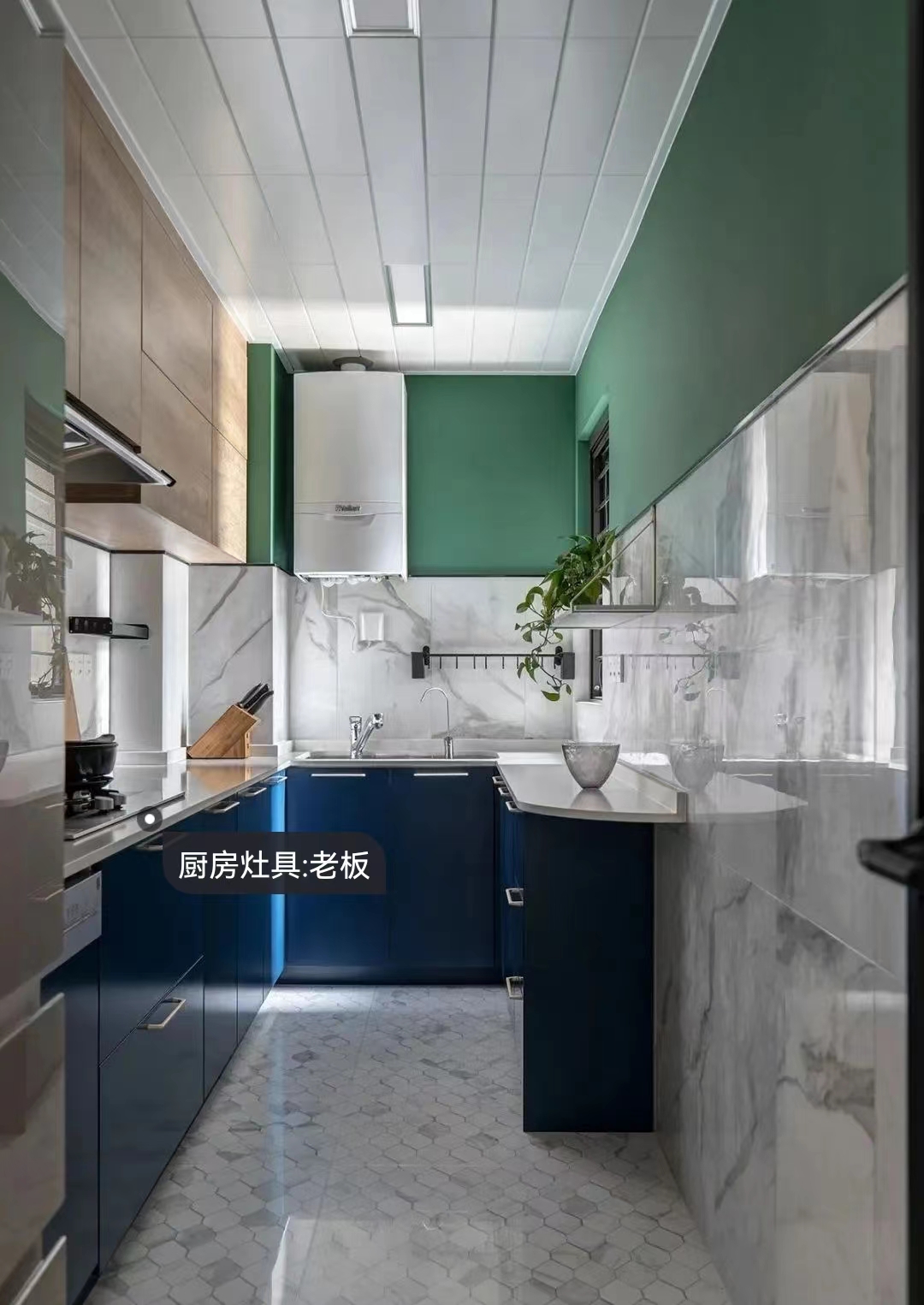 空間塑成彩色積木，只為滿足二位公主的少女心