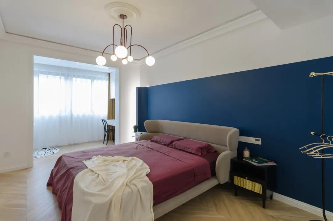 色彩沖擊下塑造的視覺平衡，現代家居也能復刻的古典之美