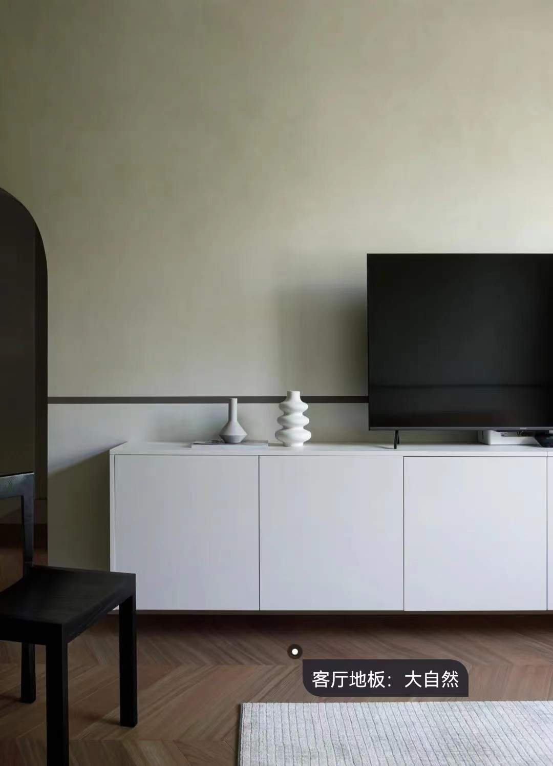 灰度變化拼出無界風格，細節把控磨平生活“棱角”