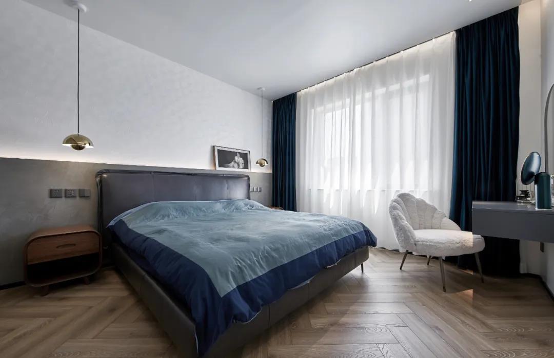 全屋通鋪魚骨紋、幾何分割裝飾墻，LDK的正確打開方式