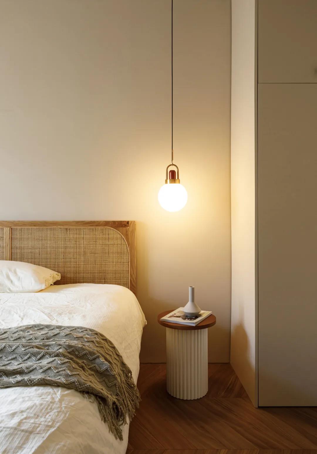 灰度變化拼出無界風格，細節把控磨平生活“棱角”