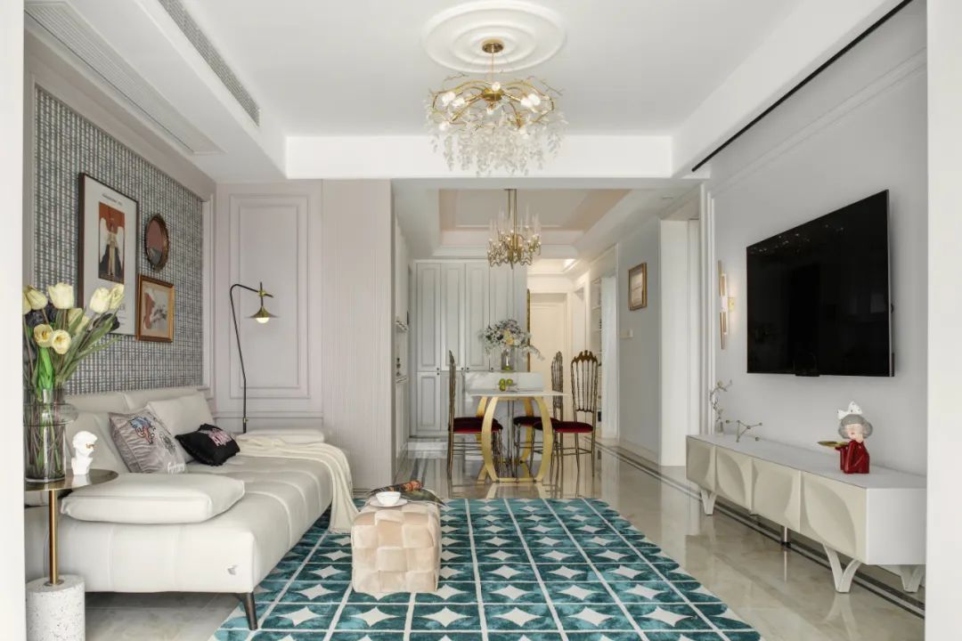 繁復裝飾也能和而不亂？看看她家，成全你的小資自由