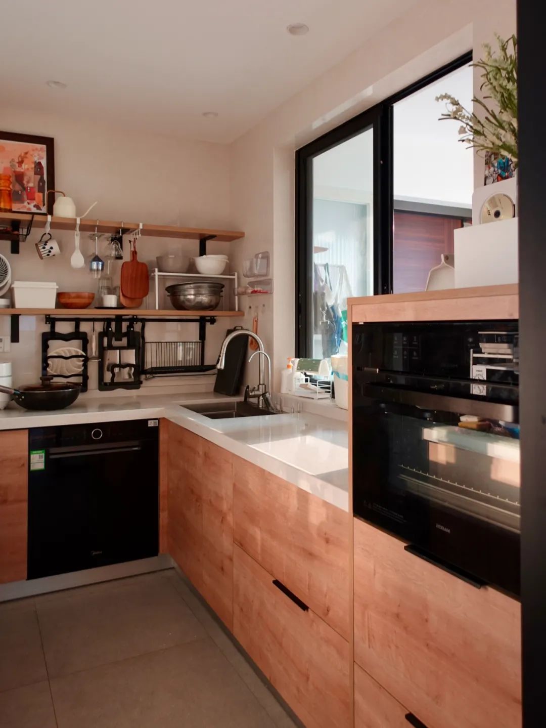 五口之家江景美宅，填滿生活0雜物，孩子習慣養(yǎng)成教科書