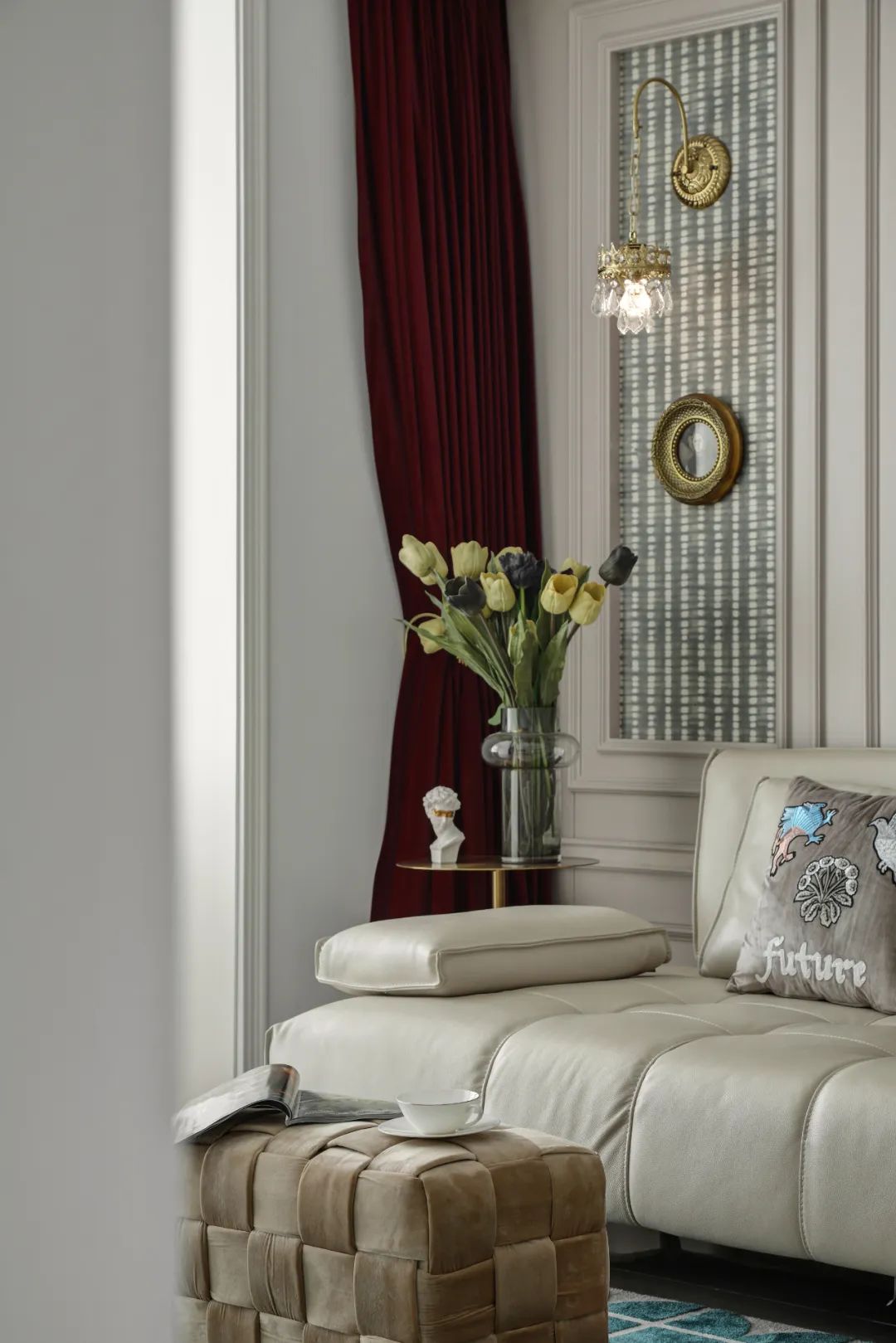 繁復裝飾也能和而不亂？看看她家，成全你的小資自由