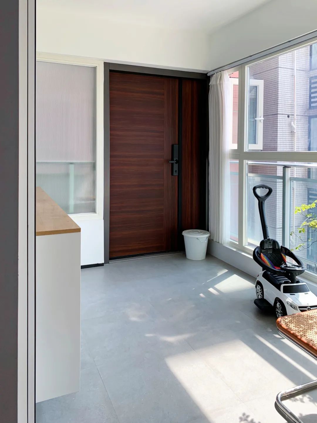 五口之家江景美宅，填滿生活0雜物，孩子習慣養(yǎng)成教科書