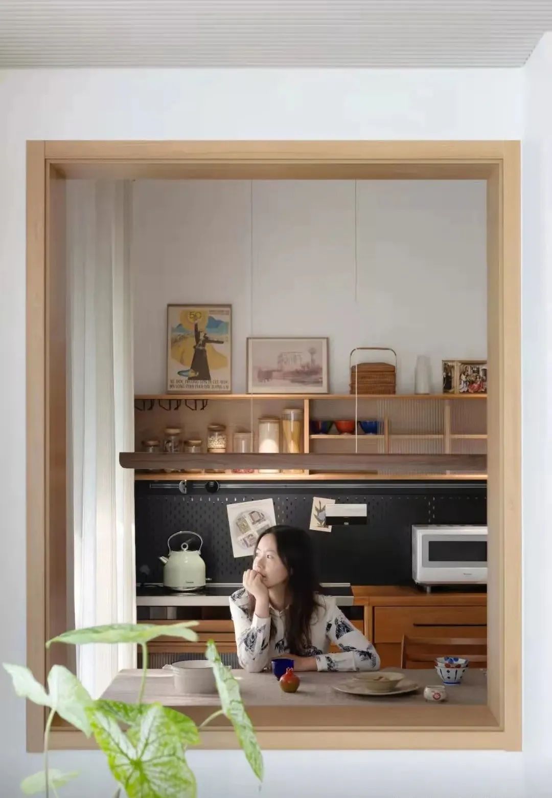 「歸隱」夫妻的都市“陋室”，慵懶原木藏書閣，宅不夠！