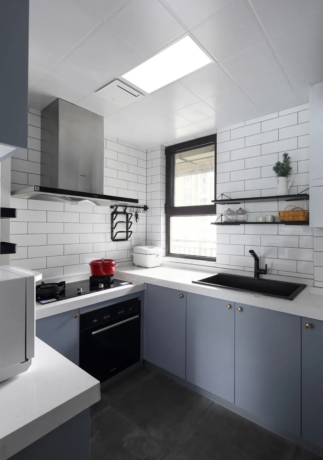 進門就是5米收納柜，2改3小戶型，布局超多驚喜~