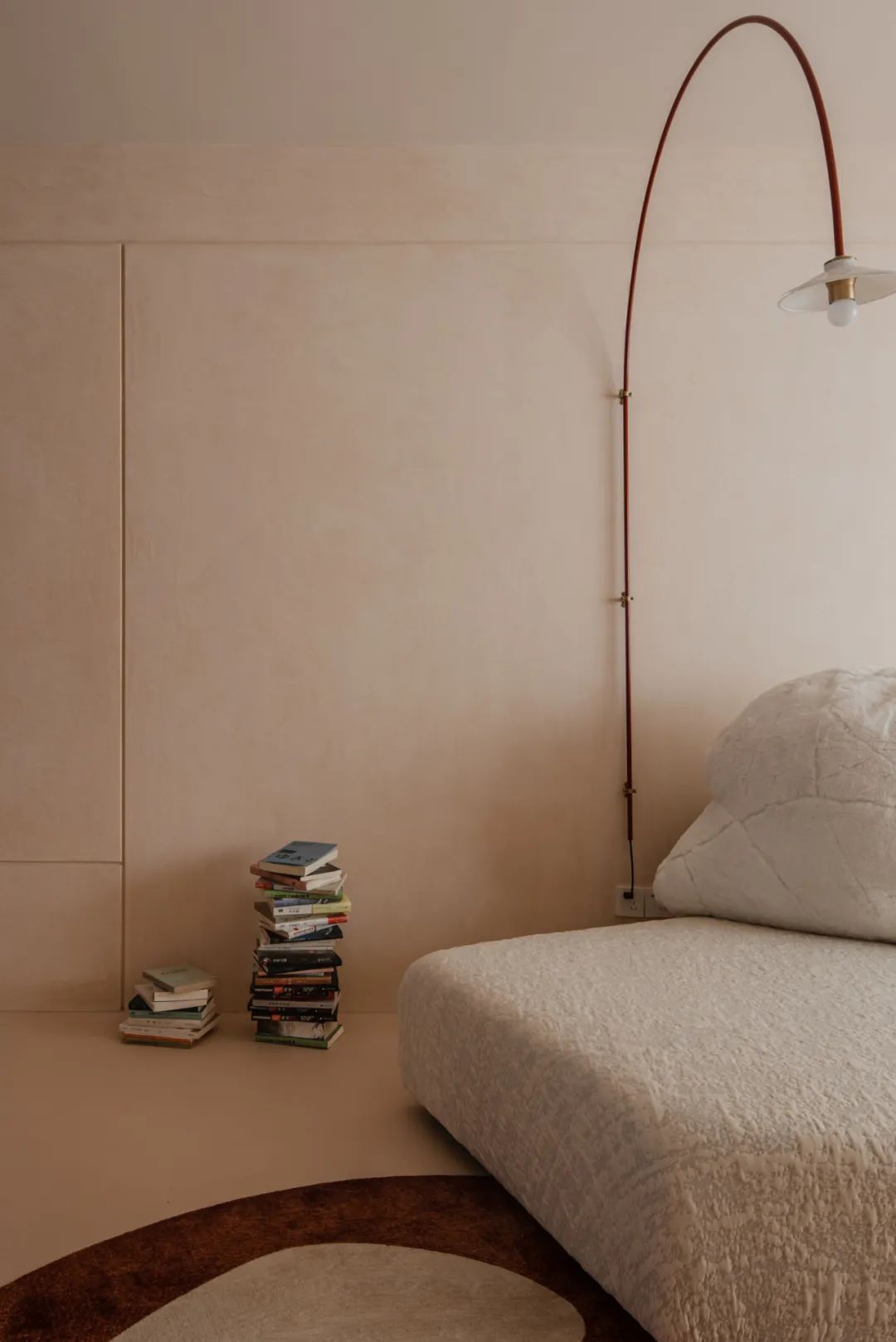 來一支草莓味的“冰激凌”，走進藝術總監的侘寂之家