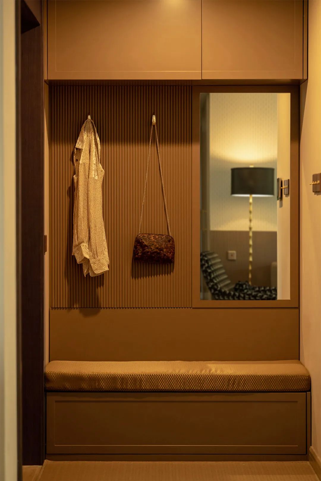 “方盒子里的平行宇宙”奶咖撞復(fù)古，時(shí)尚有深度