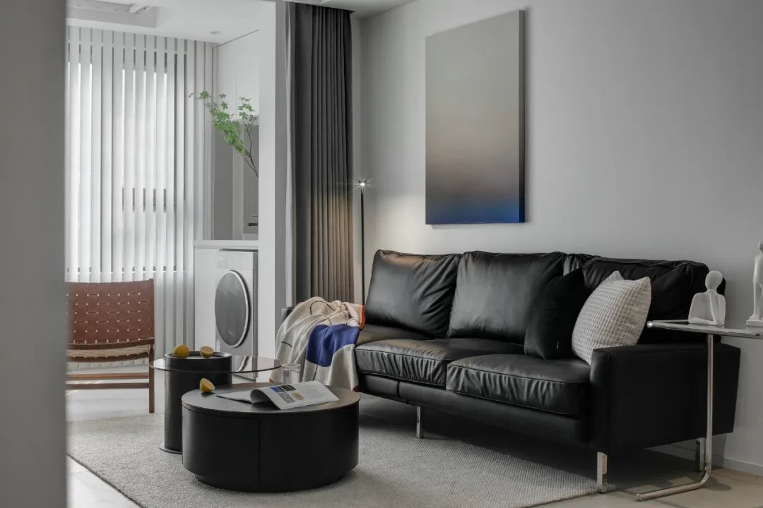 潮酷girl的“烏托邦”，暗黑系軟裝的低聲吟唱