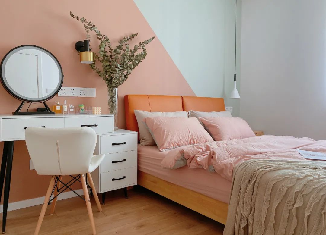 85㎡塞進多功能客廳，異戶型變成充滿巧思的北歐小家