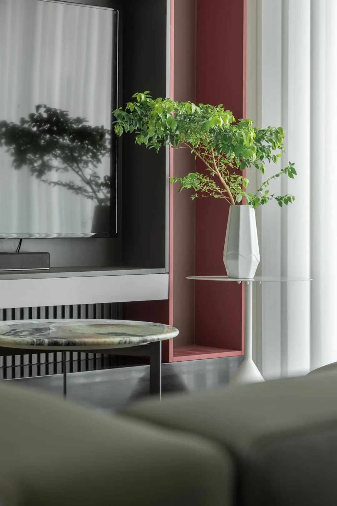 宅子只是睡覺的“窩”？NO，看這一家三口，就像住進詩歌