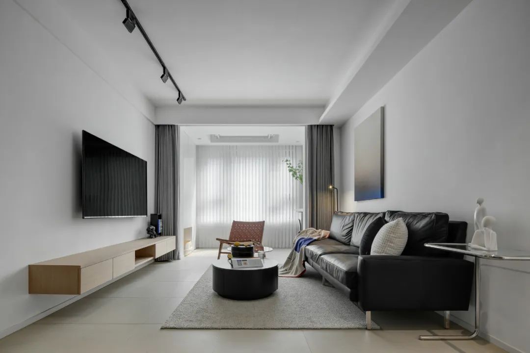 潮酷girl的“烏托邦”，暗黑系軟裝的低聲吟唱