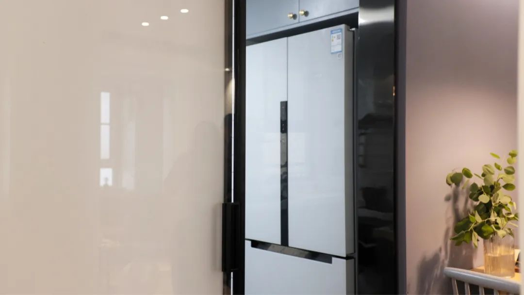 進門就是5米收納柜，2改3小戶型，布局超多驚喜~