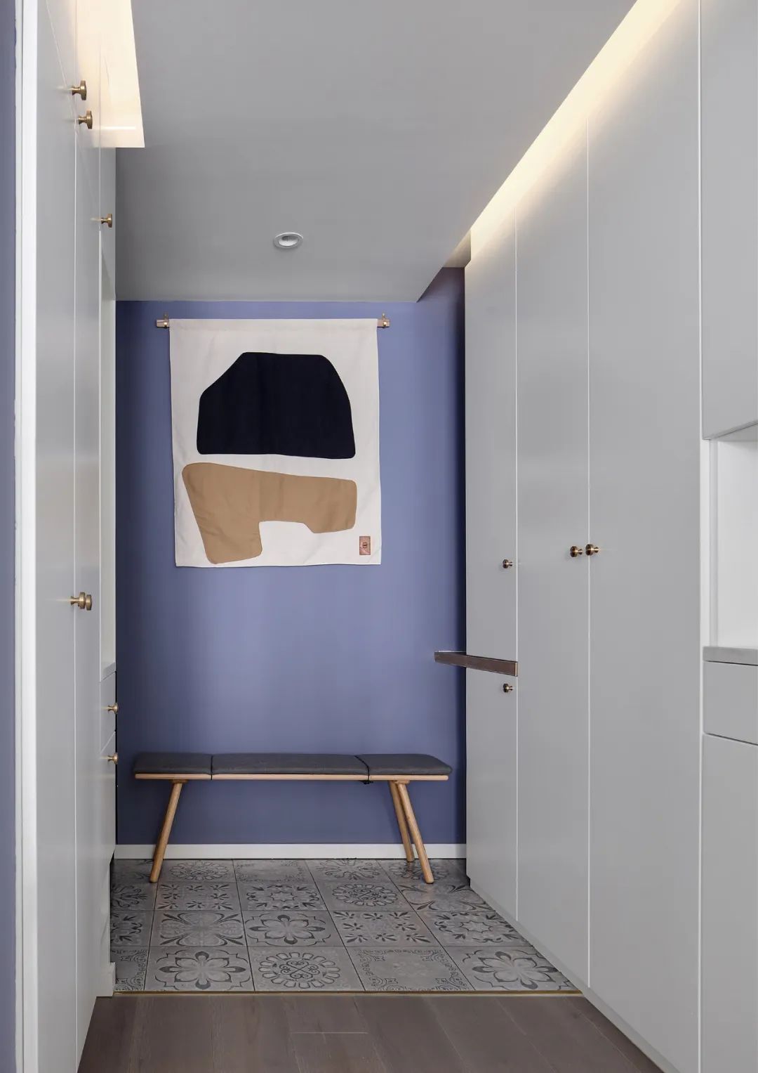 進門就是5米收納柜,2改3小戶型,布局超多驚喜~