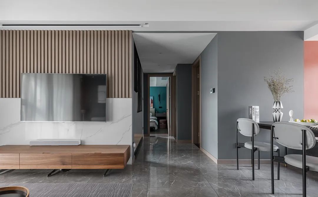 98㎡老房翻新!改造后,他家活動空間擴大不止一倍!