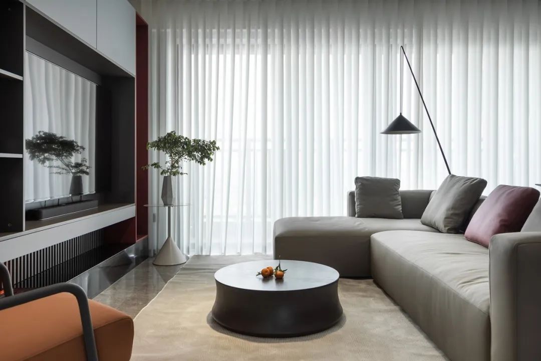 宅子只是睡覺的“窩”？NO，看這一家三口，就像住進詩歌