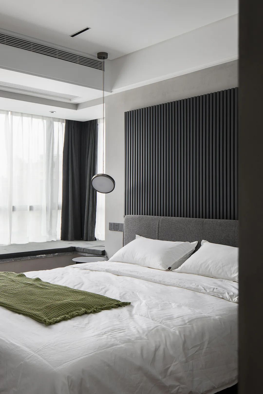 一家5口如何審美一致？他家刷成愛馬仕橙，房價都漲了