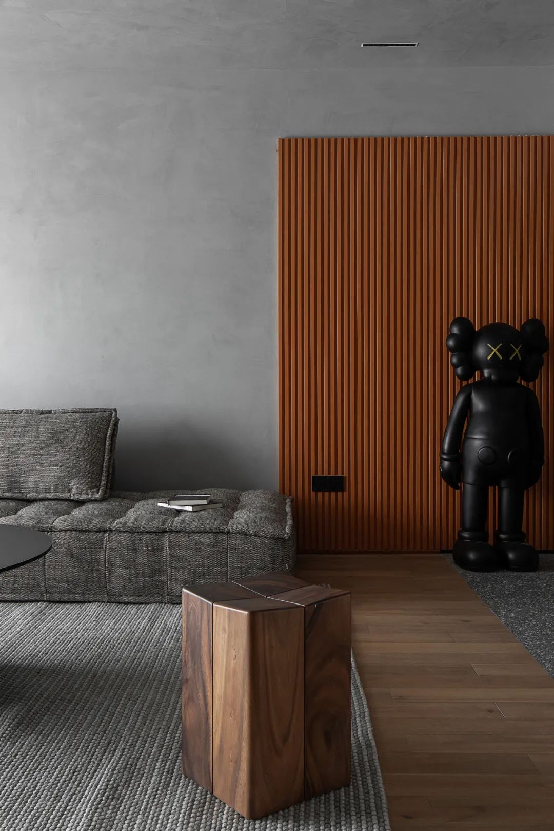 一家5口如何審美一致？他家刷成愛馬仕橙，房價都漲了