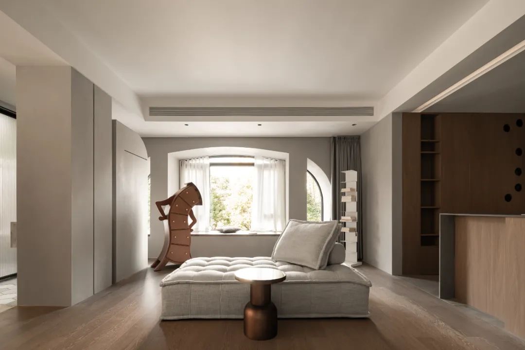 “去客廳化”有多爽?她家憑借異形窗+開放浴缸圈粉無數