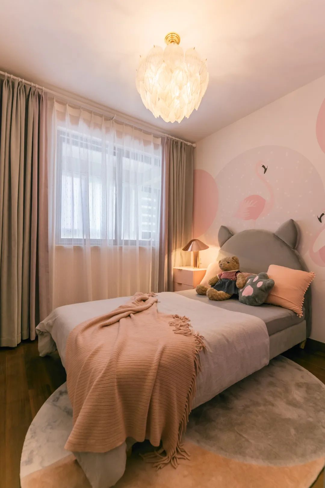 三口之家丨客餐廳一體＋超贊書架墻，滿滿精致感！