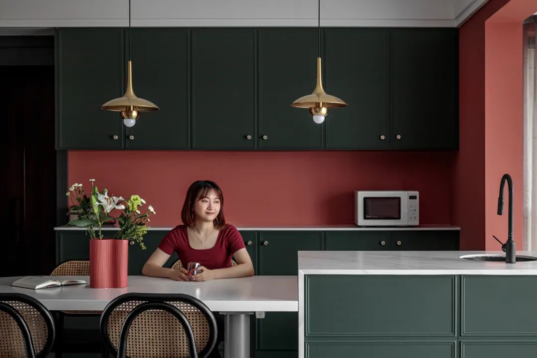 她家國潮『故宮紅』深邃端莊高級感爆棚！