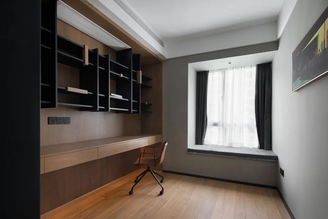 一家5口如何審美一致？他家刷成愛馬仕橙，房價都漲了