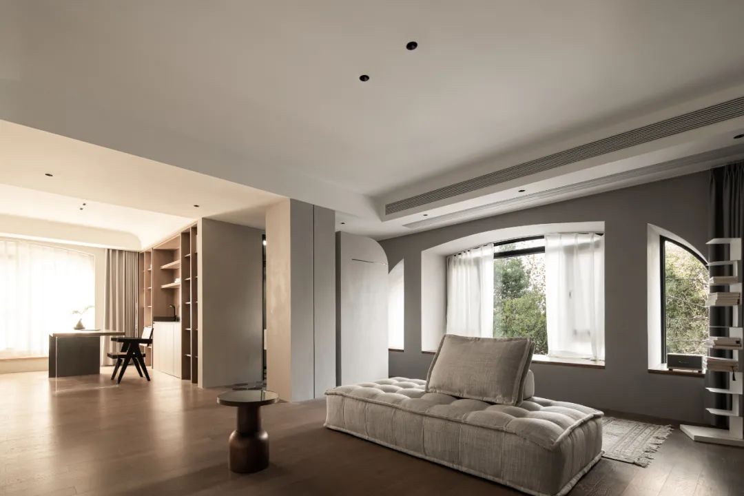 “去客廳化”有多爽?她家憑借異形窗+開放浴缸圈粉無數