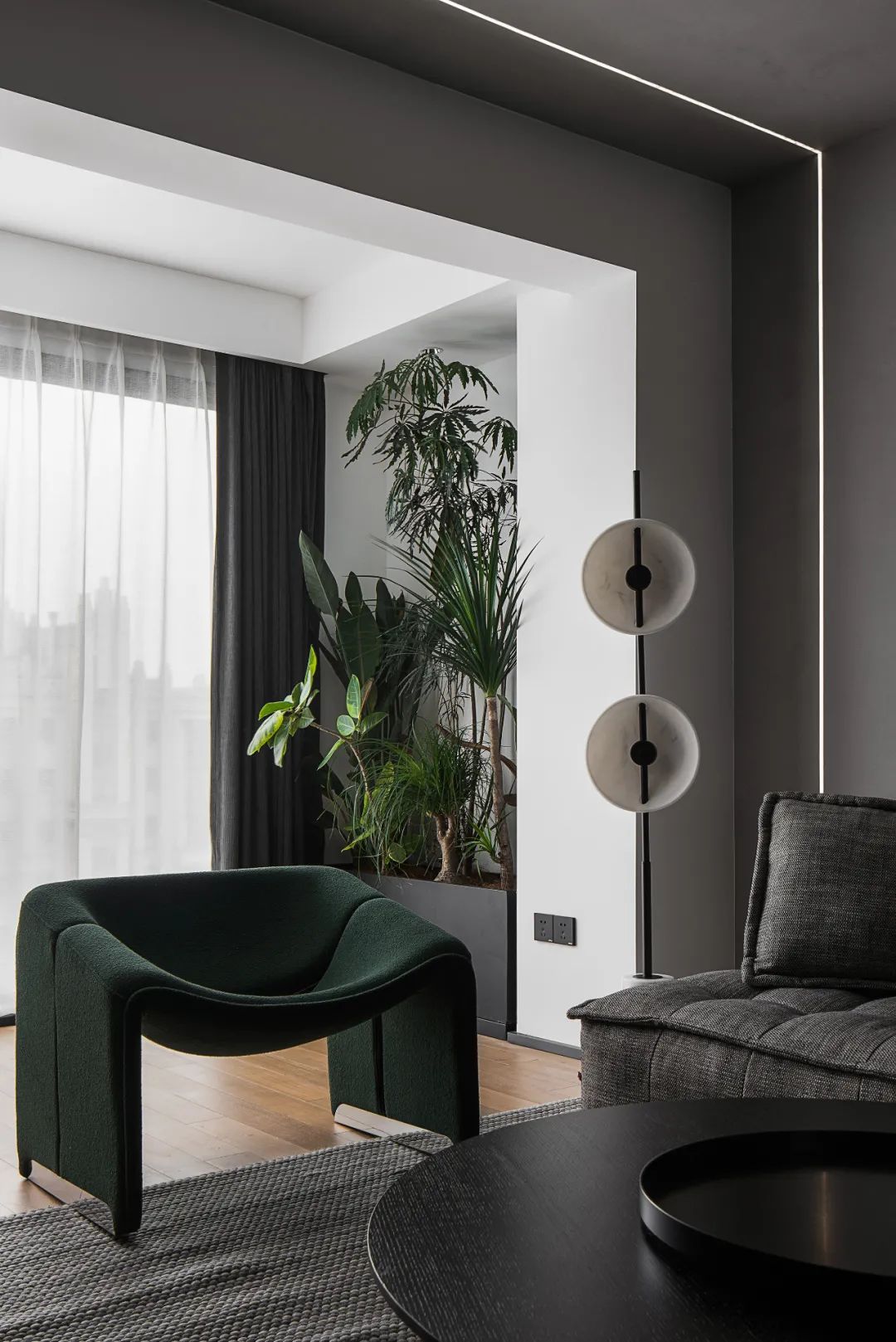 一家5口如何審美一致？他家刷成愛馬仕橙，房價都漲了