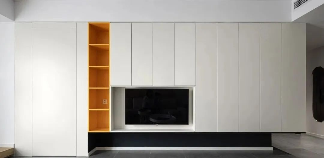 留學夫妻曝光居家日常，這套隱藏式“收納巨獸”藏不住了