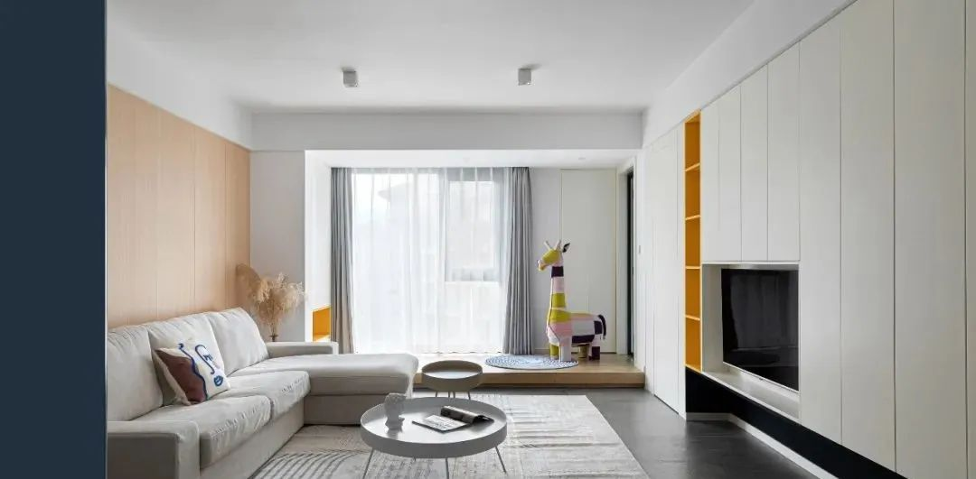 留學夫妻曝光居家日常，這套隱藏式“收納巨獸”藏不住了