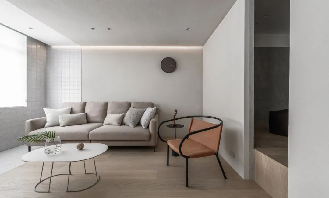 “斷舍離”式家裝，80%自然光+半墻軟隔斷，實力火出圈~