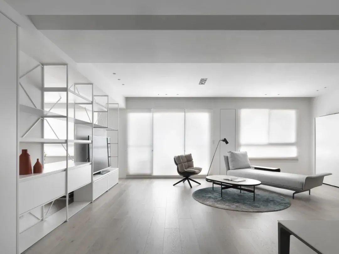 90后律師的“白富美”家，黑白灰變奏曲，美到DNA都動了