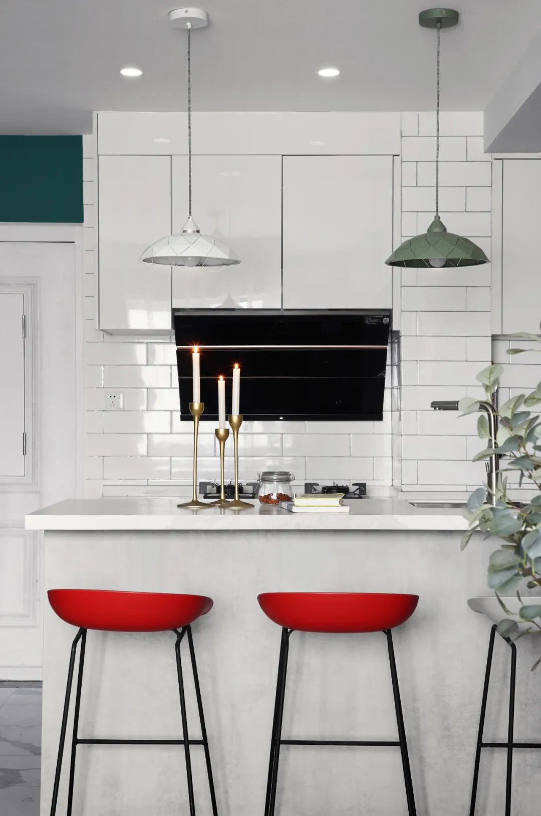 小戶型低成本大改造，00后咖啡師教你玩轉(zhuǎn)復(fù)古色調(diào)