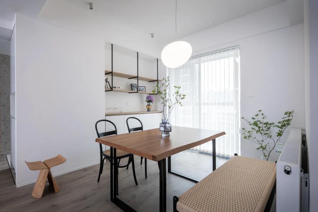 抗疫夫妻純凈生活！89㎡花15萬裝出“白日夢(mèng)想家”