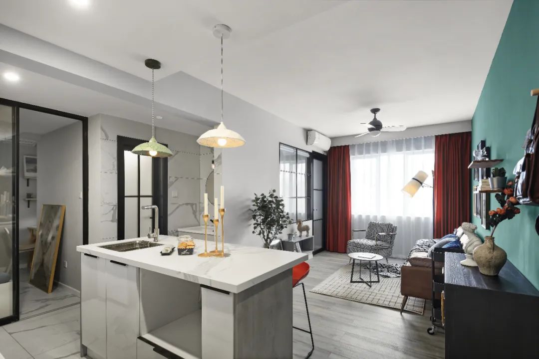 小戶型低成本大改造，00后咖啡師教你玩轉(zhuǎn)復(fù)古色調(diào)