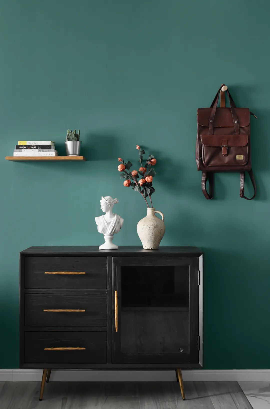 小戶型低成本大改造，00后咖啡師教你玩轉(zhuǎn)復(fù)古色調(diào)