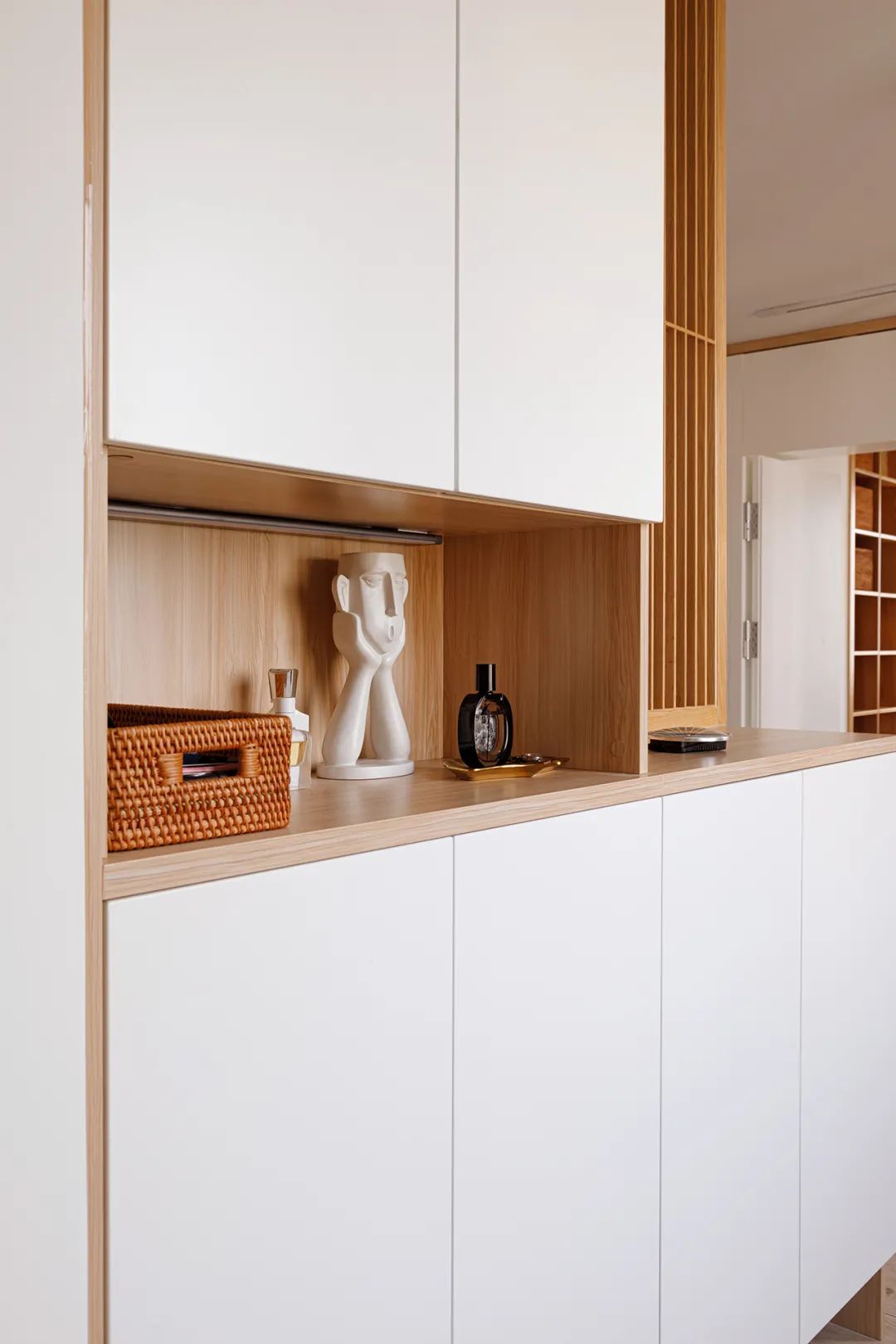 舊房改造教科書丨“角落潮設計”，書房、餐吧全部安排