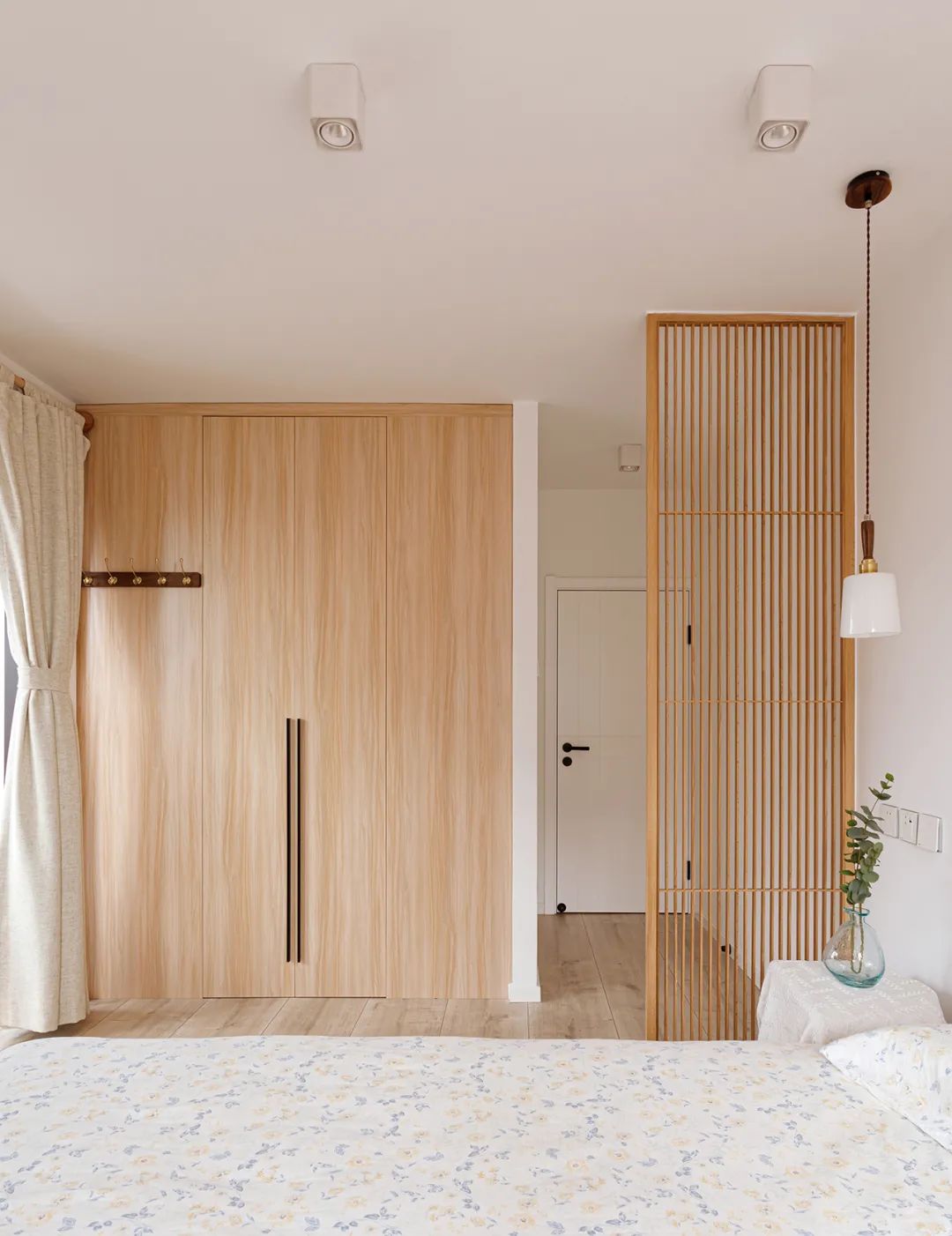 舊房改造教科書丨“角落潮設計”，書房、餐吧全部安排