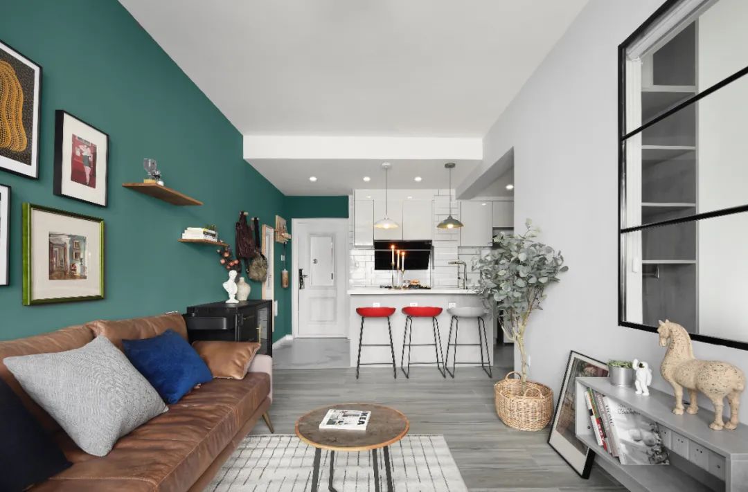 小戶型低成本大改造，00后咖啡師教你玩轉(zhuǎn)復(fù)古色調(diào)