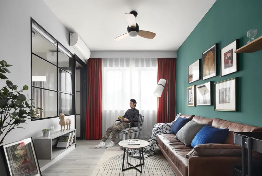 小戶型低成本大改造，00后咖啡師教你玩轉(zhuǎn)復(fù)古色調(diào)