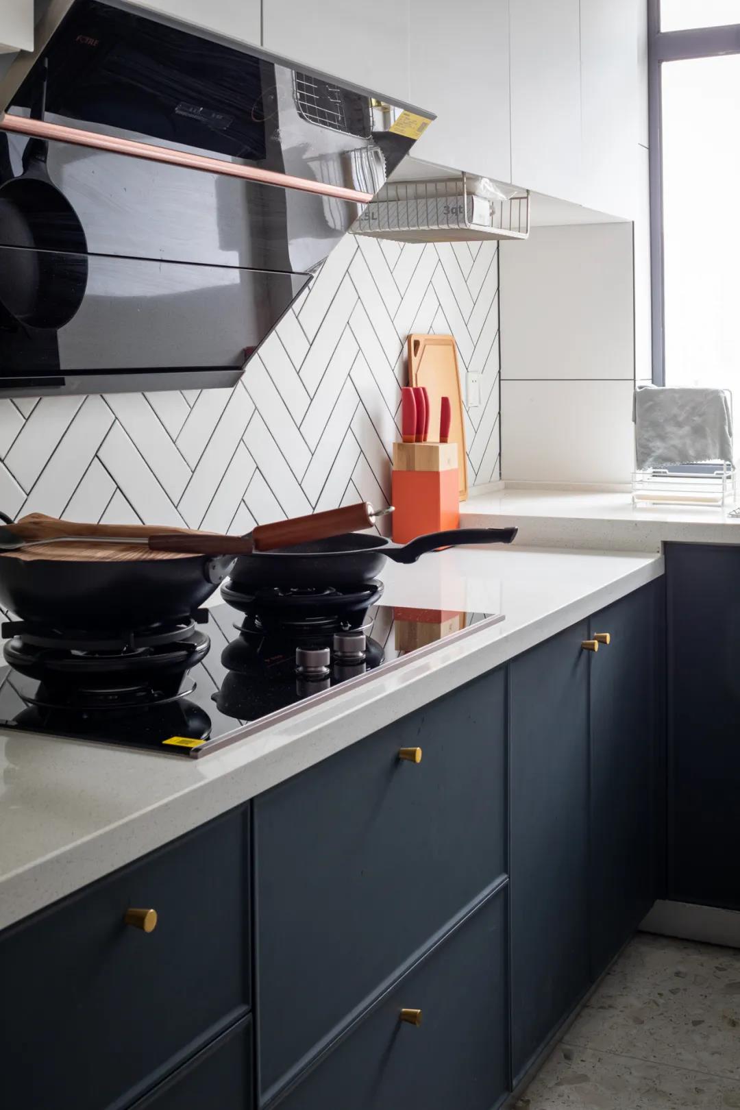 抗疫夫妻純凈生活！89㎡花15萬裝出“白日夢(mèng)想家”