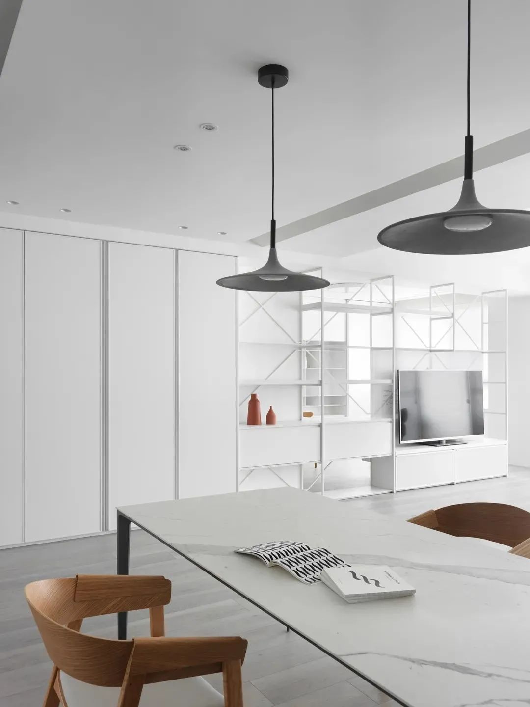 90后律師的“白富美”家，黑白灰變奏曲，美到DNA都動了