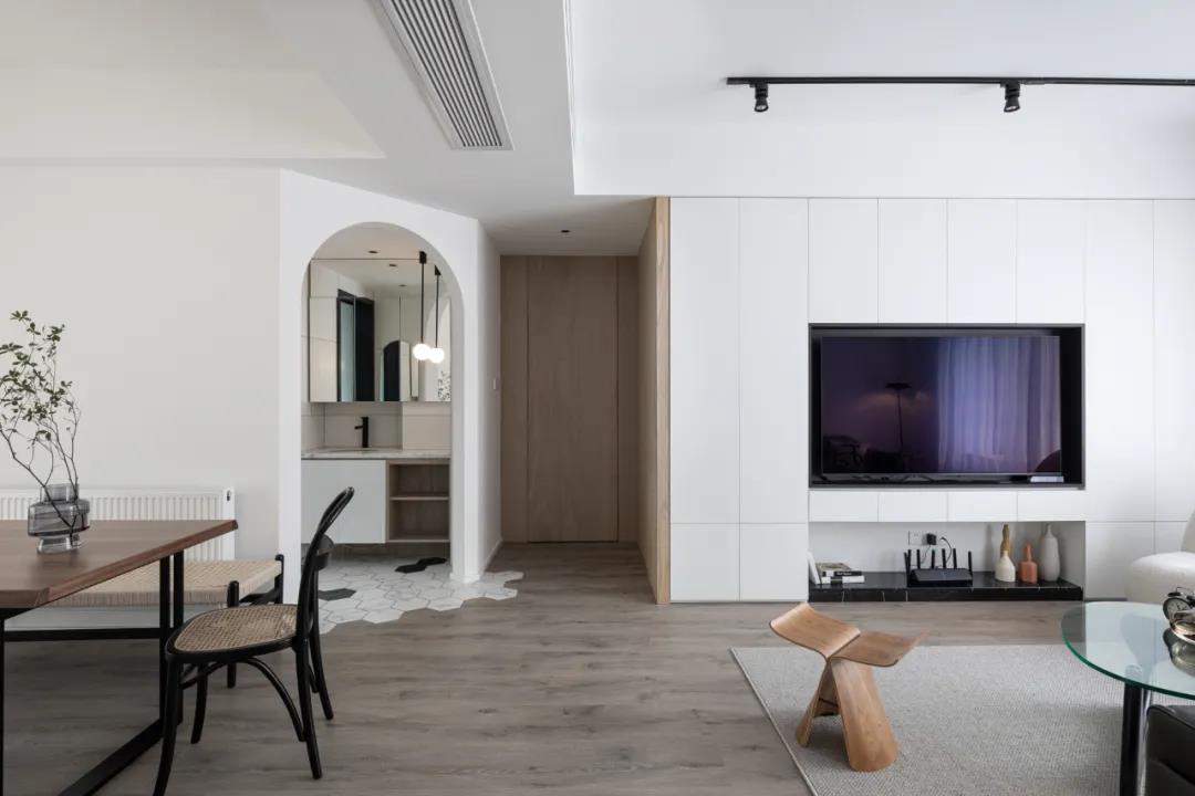 抗疫夫妻純凈生活！89㎡花15萬裝出“白日夢(mèng)想家”