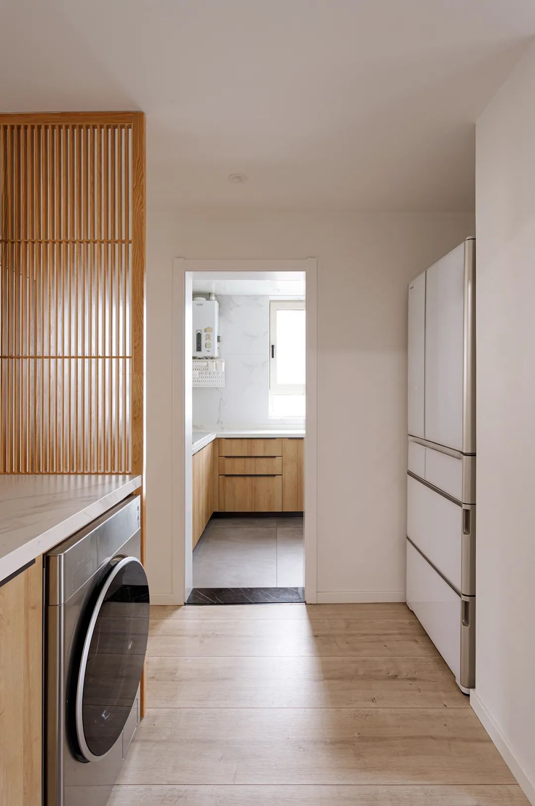 舊房改造教科書丨“角落潮設計”，書房、餐吧全部安排