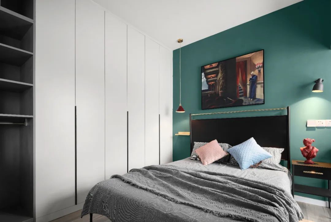 小戶型低成本大改造，00后咖啡師教你玩轉(zhuǎn)復(fù)古色調(diào)